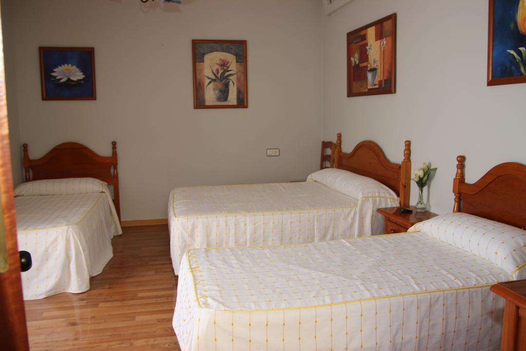 צ'יפיונה Hostal Cristina מראה חיצוני תמונה